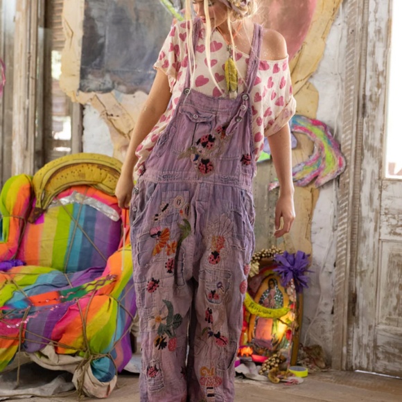 🐞❤️NWT MAGNOLIA PEARL Embroidered Love Overalls❤️🐞 - Picture 3 of 10